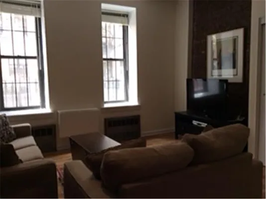 Rented by Buchbinder & Warren | media 37