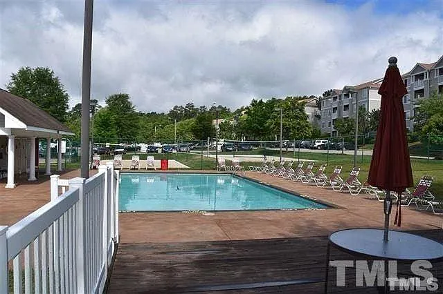 1411 Collegiate Cir #303 — Photo 15