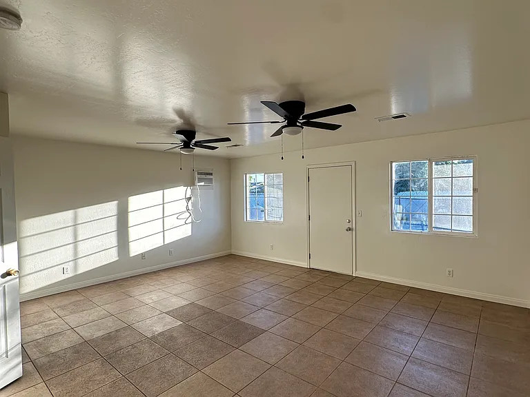 2901 Belhaven St — Photo 35