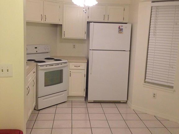 4th image of 4740 Lake Waterford Way APT 1