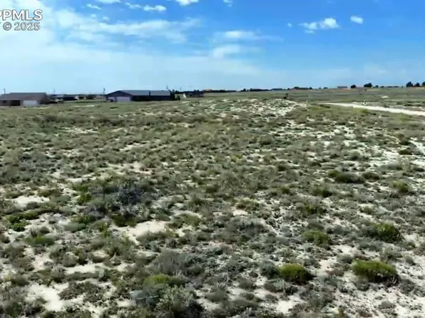 1774 N Loma Ln, Pueblo, CO 81007