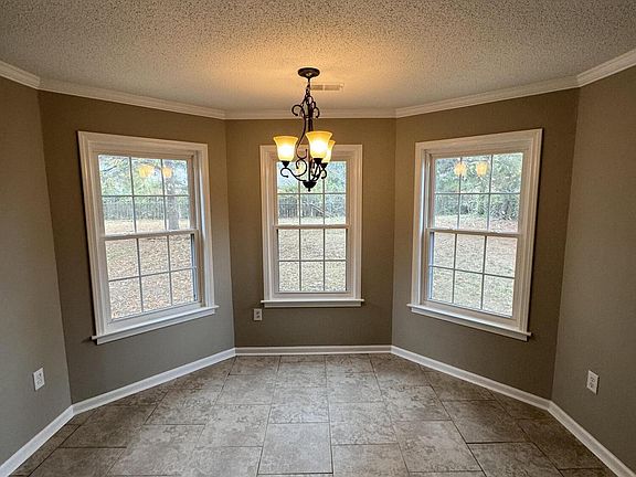 5th image of 7235 Holly Grove Dr