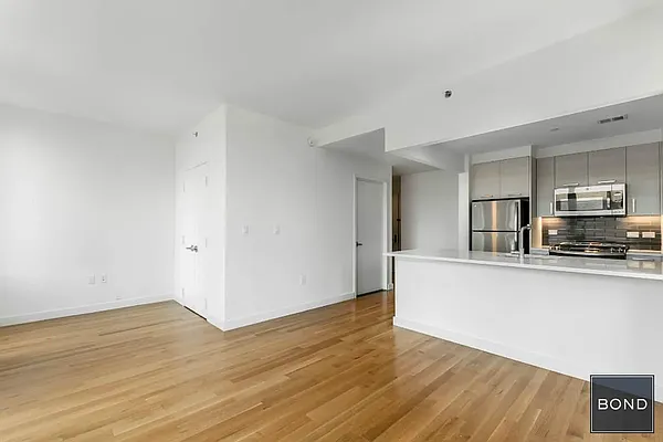 Rented by Bond New York | media 1