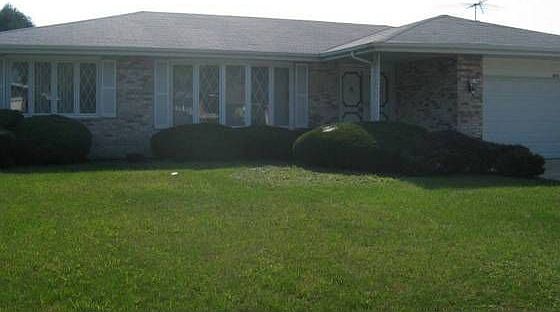 1st image of 8213 Sawyer Ct