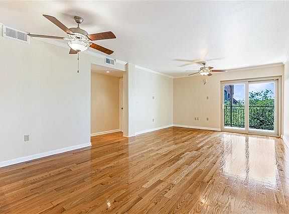 3rd image of 3915 Saint Charles Ave APT 606