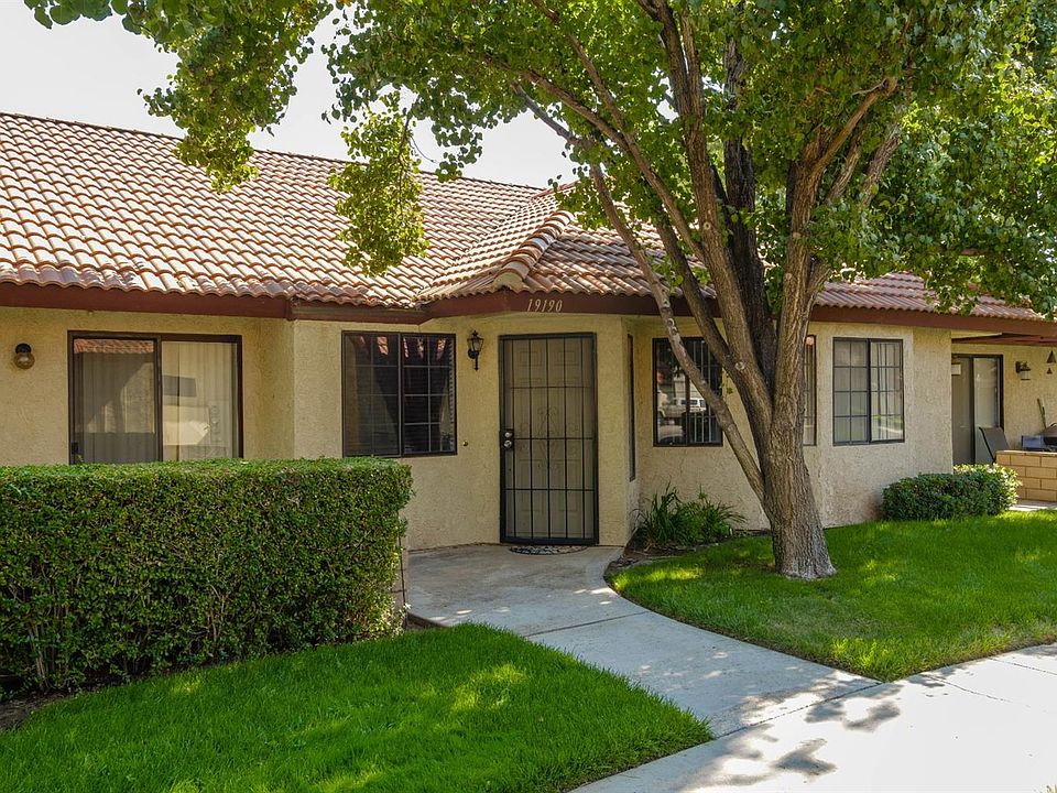 1st image of 19190 Palo Verde Dr