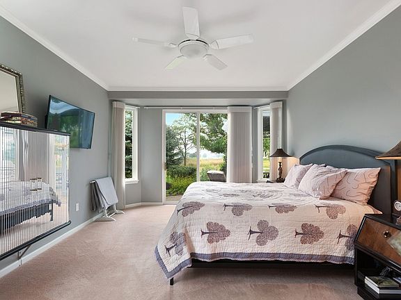 3rd image of 12783 Riverview Ct