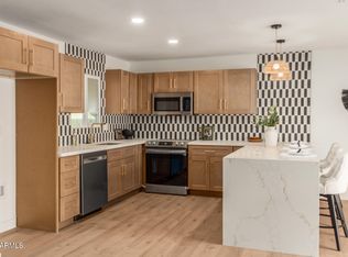 516 E Greenway Dr, Tempe, AZ 85282