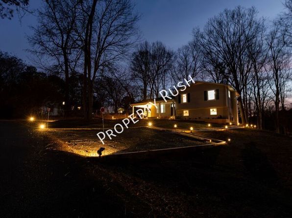 2290 Malibu Dr SE #B