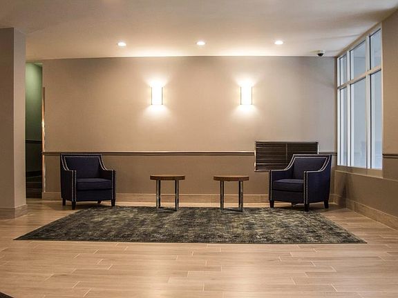 3rd image of 121 S Highland Ave APT 4H