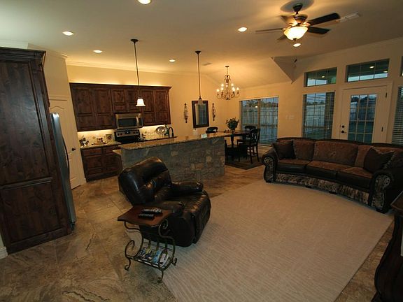 Living Room/Kitchen