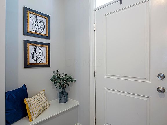 3rd image of 10485 Hazelnut Dr