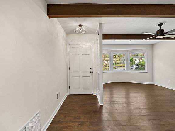 2nd image of 547 Fair Oaks Dr