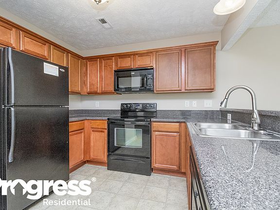 4th image of 301 Niagra Ln