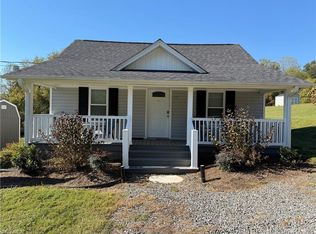 168 Hiatt Rd, Mount Airy, NC 27030