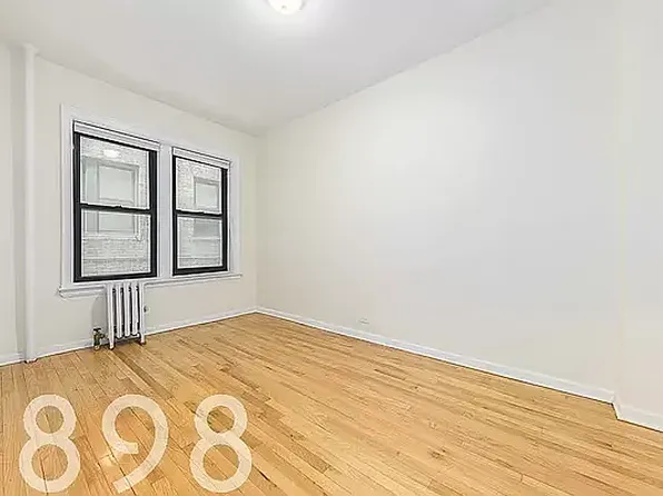 43-28 39th Place image 4 of 5