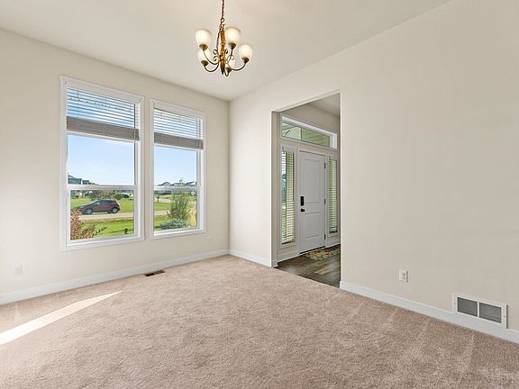 4th image of 9950 Leanna Dr