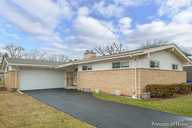 1040 S Myrtle Ave photo 1