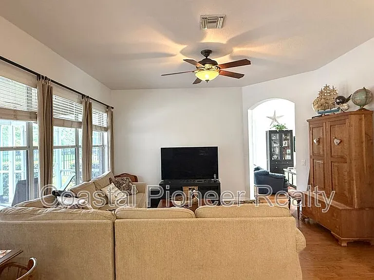 9524 Greenpointe Dr — Photo 9