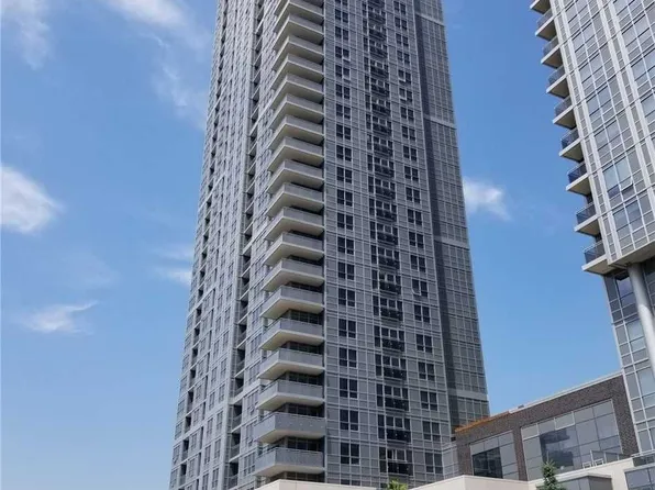 275 Village Green Sq, Toronto, ON