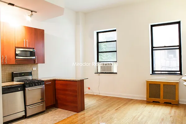 Rented by Mirador Real Estate | media 3