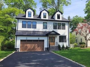 35 Crescent Rd, Livingston, NJ 07039