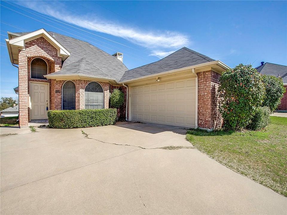 1st image of 2218 Ashwood Ct