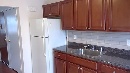 2005rt27llc - Fox & Foxx Brookview At Edison Photo 1
