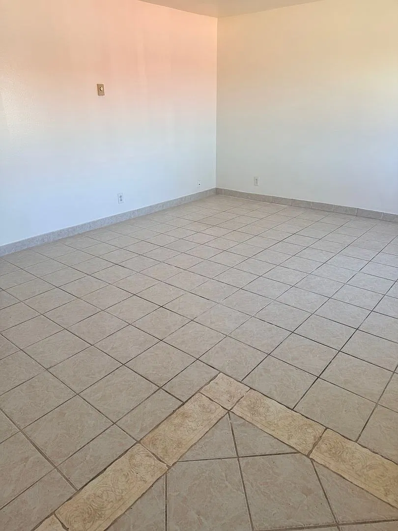 Charming Single Story Condo — Photo 3
