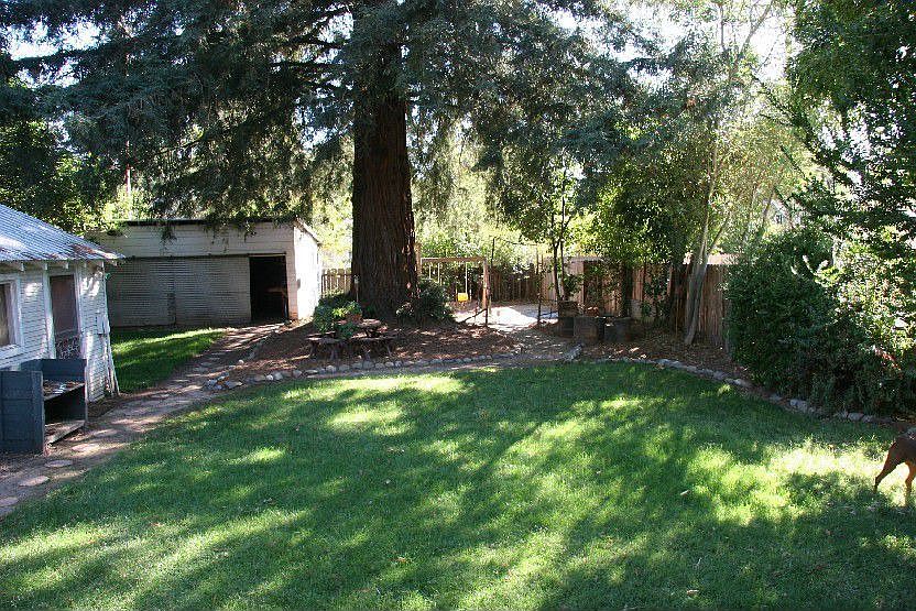 2nd image of 3720 1st Ave