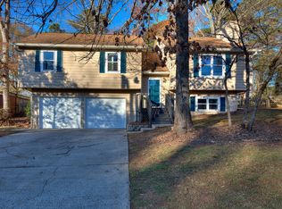8060 Sumit Creek Dr NW, Kennesaw, GA 30152