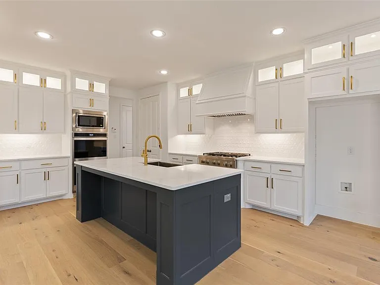 2380 Rainforest Dr — Photo 18