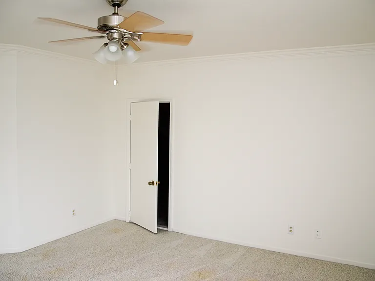 1800 Nora Dr — Photo 15