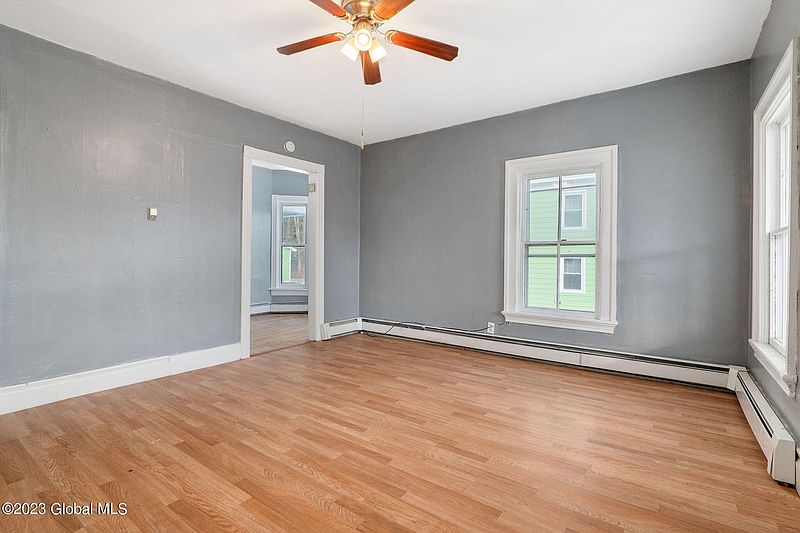 5th image of 467 W Main Street
