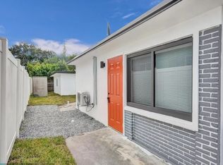 940 SW 28th St #1, Fort Lauderdale, FL 33315