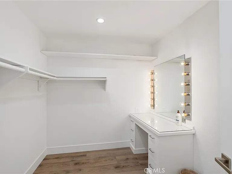 404 Loma Ter #C — Photo 13