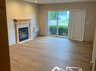 2090 Dickinson Ave #1, Oshkosh, WI 54904