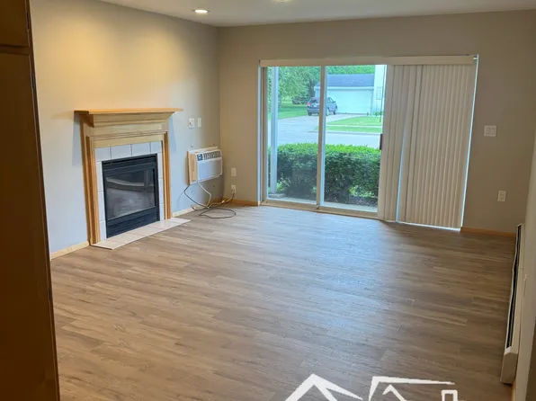 2090 Dickinson Ave, Oshkosh, WI