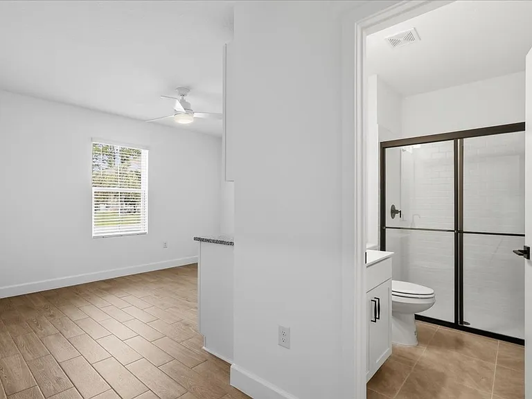 20 Ludlow Ln W — Photo 14