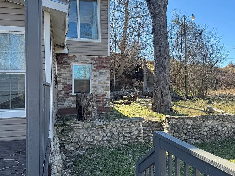 352 County Road 3670 — Photo 18