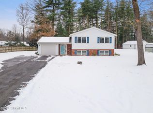 5 Van Tassell Ln, Ballston Spa, NY 12020