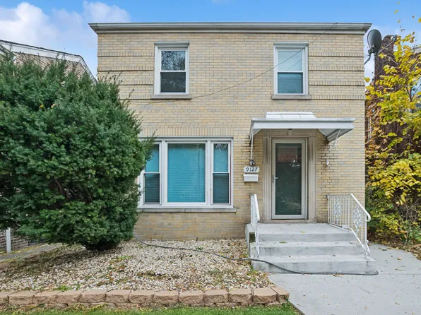 9127 S Essex Ave, Chicago, IL 60617