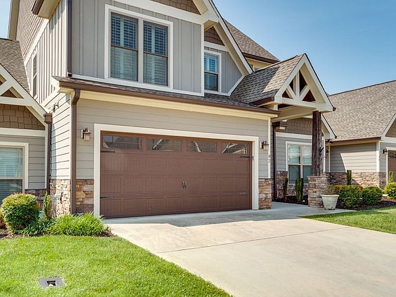 3rd image of 82 Anderton Dr