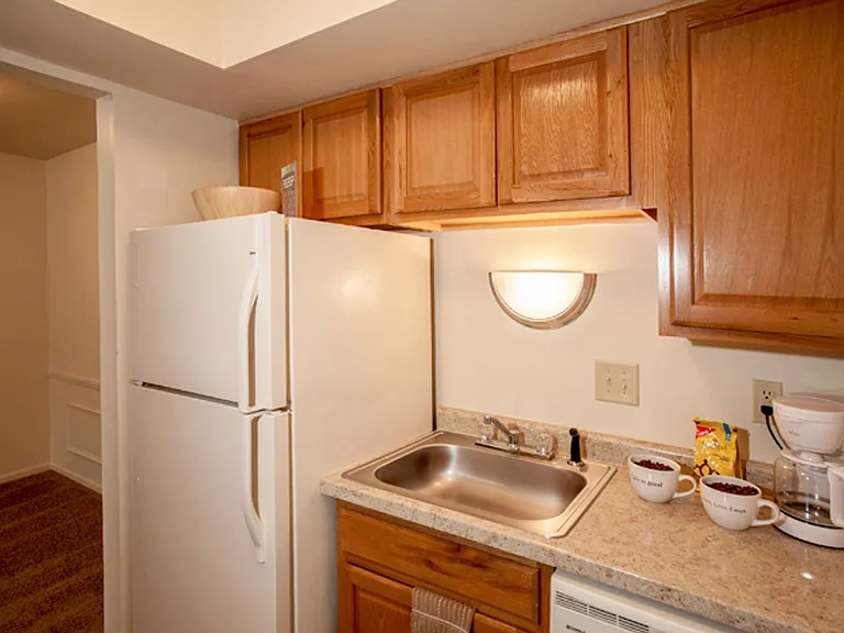 Avalon Woods Apartment Homes — Photo 12