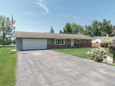 860 East Morning Glory Lane, Beloit, WI, 53511