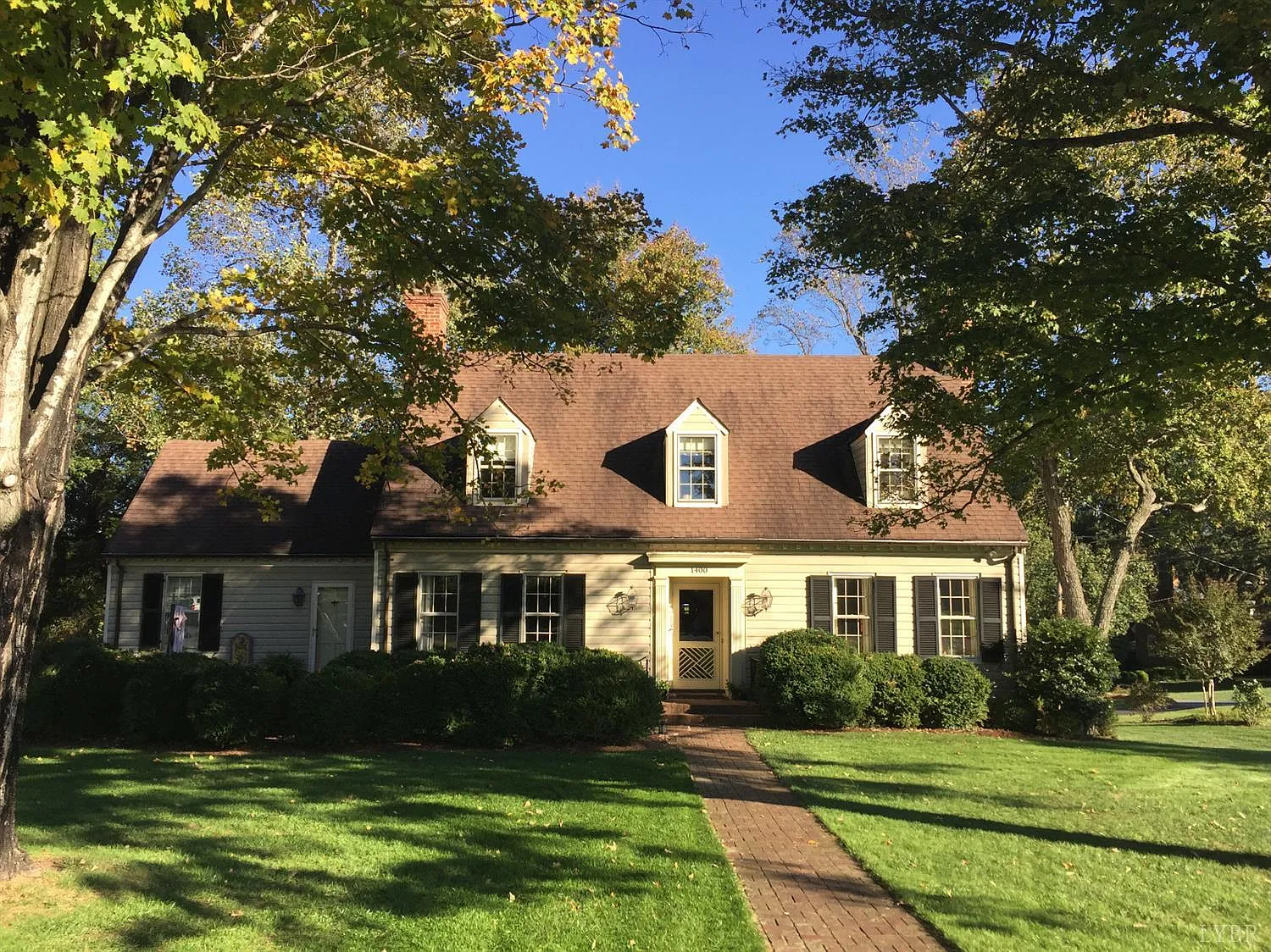 1400 Northwood Cir photo 1