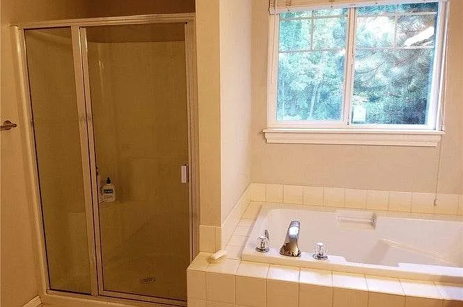 Bathroom with tub