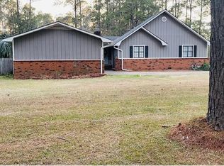 1738 Lakewood Dr SE, Cairo, GA 39828