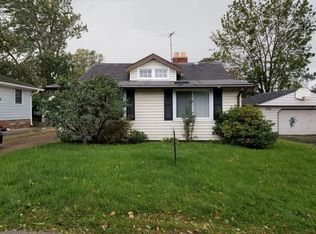 994 Elmwood Dr, Willoughby, OH 44094