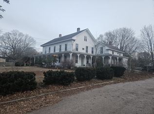 730 Annaquatucket Rd APT 4, North Kingstown, RI 02852